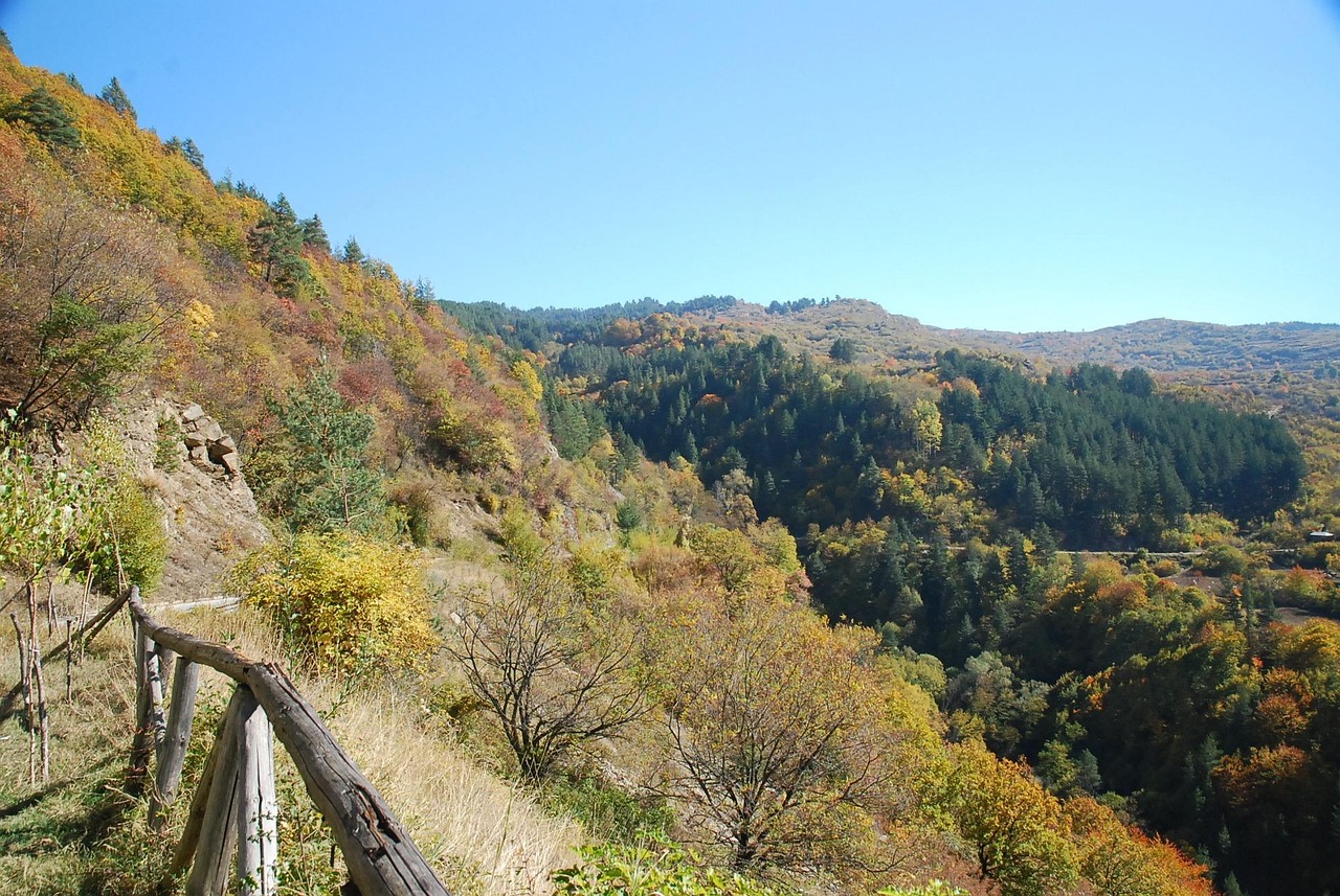 “洽川风景名胜区的景区山岳简介” 洽川风景名胜区开放时间？