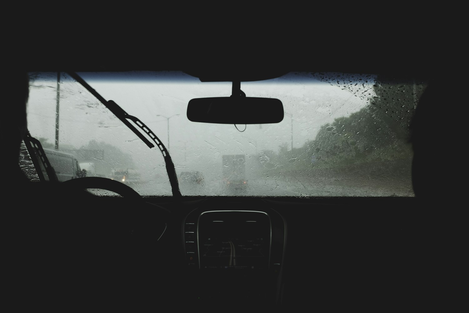 后视镜有必要贴雨眉吗,后视镜装雨眉好不好 后视镜有必要贴雨眉吗,后视镜装雨眉好不好